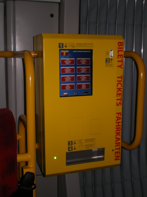 Automat biletowy w Pesie Swing