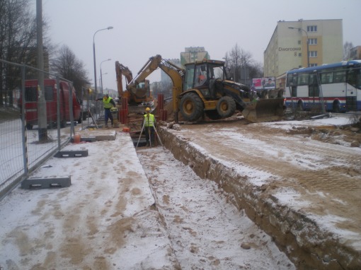Budowa linii tramwajowej na ulicy Dworcowej (3 grudnia 2014)