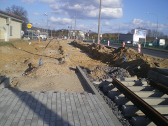 Budowa linii tramwajowej przy ulicy Tuwima (16 kwietnia 2015)