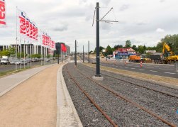 Budowa linii tramwajowej przy alei Sikorskiego (12 lipca 2015)