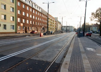 Linia tramwajowa w ulicy Kościuszki (31 października 2015) - przystanek Skwer Wakara