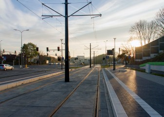 Linia tramwajowa przy ulicy Obiegowej (31 października 2015) - przystanek Obiegowa