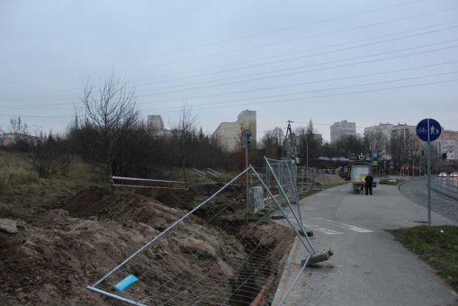 Budowa linii tramwajowej w ulicy Synów Pułku (14 listopada 2021)