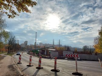 Budowa estakady tramwajowej w ulicy Synów Pułku (25 października 2022)