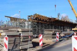 Budowa estakady tramwajowej w ulicy Synów Pułku (3 listopada 2022)