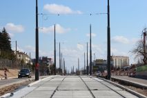 Budowa linii tramwajowej w alei Piłsudskiego, na wysokości placu Daszyńskiego (10 kwietnia 2023)
