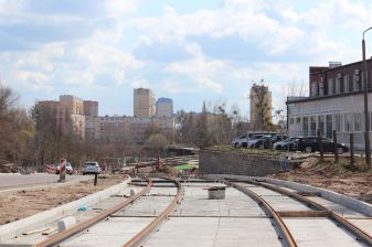 Budowa linii tramwajowej w ulicy Synów Pułku (10 kwietnia 2023)