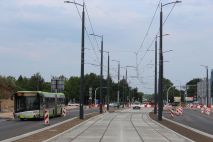 Budowa linii tramwajowej w alei Piłsudskiego, między placem Inwalidów Wojennych a ulicami Wyszyńskiego i Leonharda (5 lipca 2023)