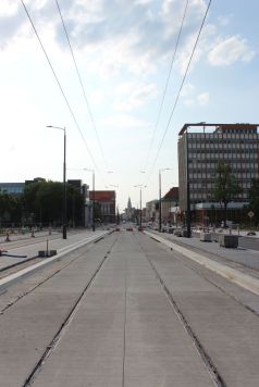 Budowa linii tramwajowej w alei Piłsudskiego - przystanek Planetarium (5 lipca 2023)