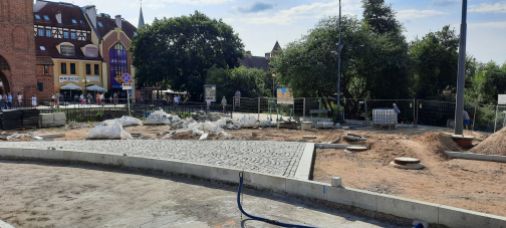 Budowa linii tramwajowej na placu Jedności Słowiańskiej (29 lipca 2023)