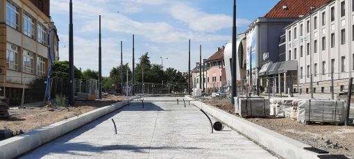 Budowa linii tramwajowej na placu Jedności Słowiańskiej - przystanek końcowy Wysoka Brama (29 lipca 2023)