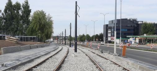 Budowa linii tramwajowej w ulicy Wyszyńskiego, między aleją Piłsudskiego a ulicą Żołnierską (29 lipca 2023)