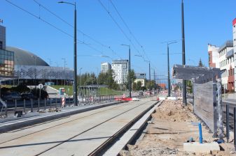 Budowa linii tramwajowej w alei Piłsudskiego - przystanek Hala Urania (17 września 2023)