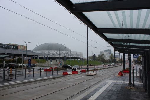 Budowa linii tramwajowej w alei Piłsudskiego - przystanek Hala Urania (22 października 2023)