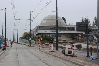 Budowa linii tramwajowej w alei Piłsudskiego - przystanek Planetarium (22 października 2023)